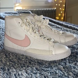 Nike Blazer Mid ‘77